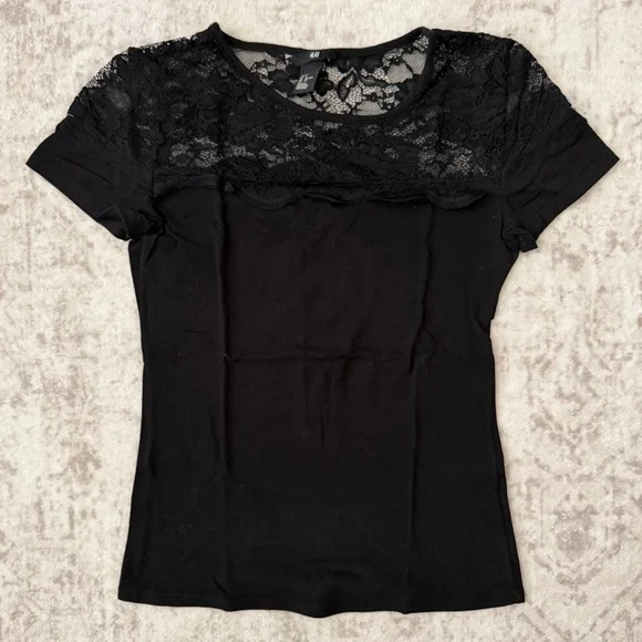 H&M Black Lace Top - Picture 1 of 2